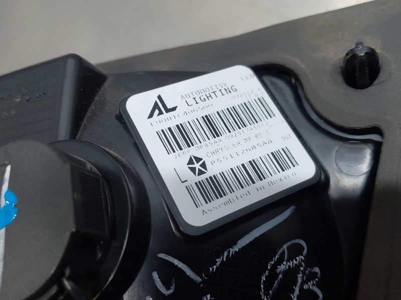 Recambio de piloto trasero izquierdo interior para jeep compass ii longitude referencia OEM IAM 55112685AA  