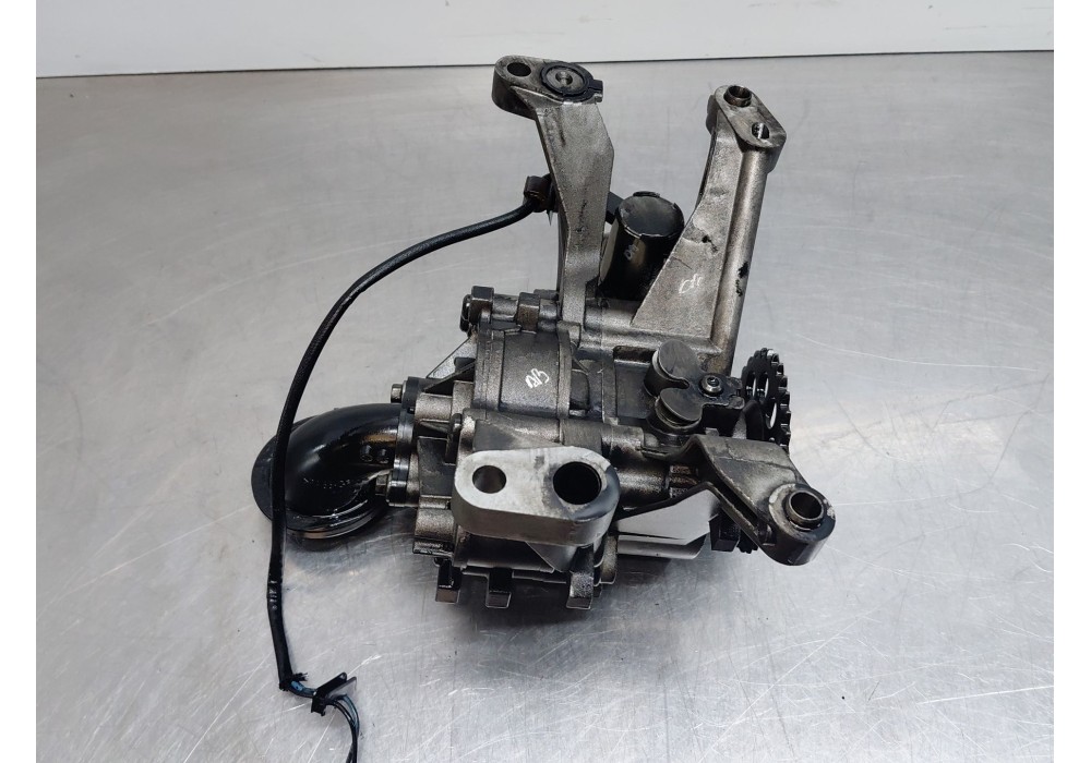 Recambio de bomba aceite para land rover range rover evoque (l551) 2.0 d180 mhev 4x4 referencia OEM IAM   