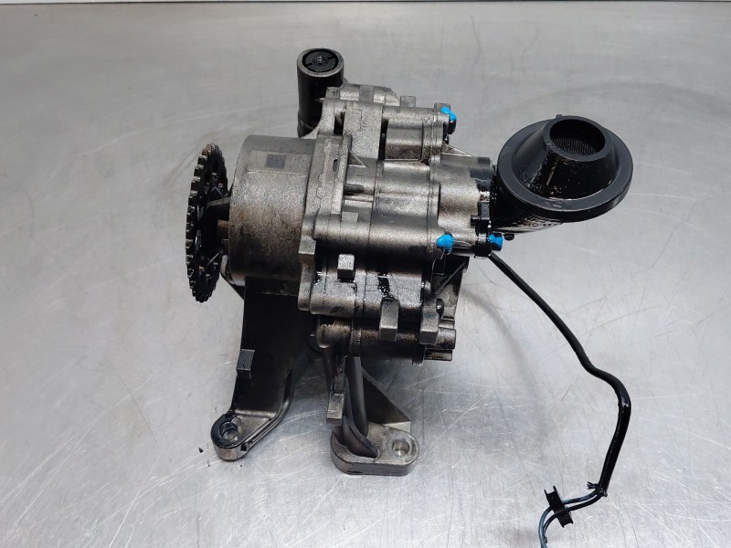 Recambio de bomba aceite para land rover range rover evoque (l551) 2.0 d180 mhev 4x4 referencia OEM IAM   