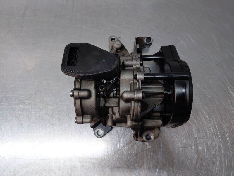 Recambio de bomba aceite para opel astra k sports tourer dynamic start/stop referencia OEM IAM 55509127  