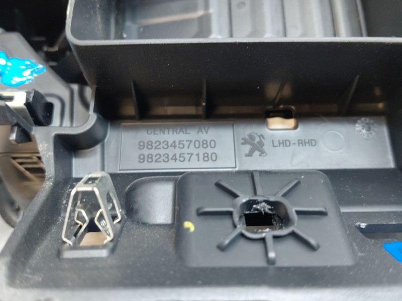 Recambio de mando climatizador para peugeot 2008 (p2) active referencia OEM IAM 98531848XU 98234571DX 