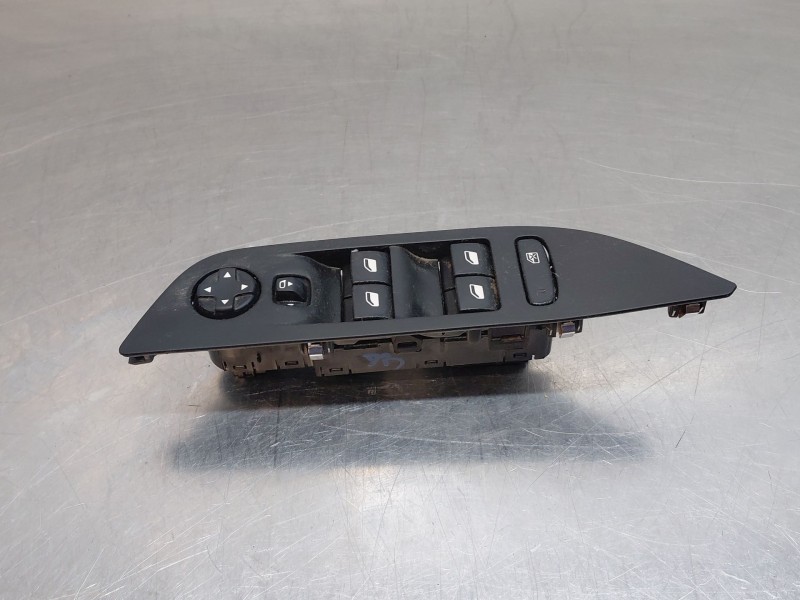 Recambio de mando elevalunas delantero izquierdo para peugeot 2008 (p2) active referencia OEM IAM 98421760ZD  