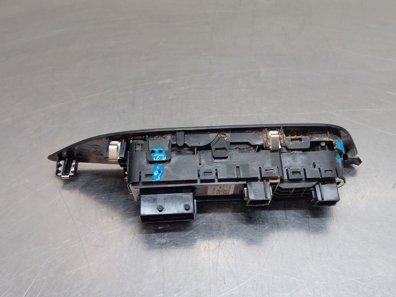 Recambio de mando elevalunas delantero izquierdo para peugeot 2008 (p2) active referencia OEM IAM 98421760ZD  