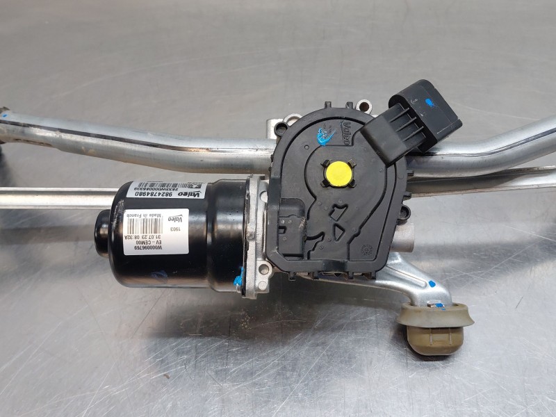 Recambio de motor limpia delantero para peugeot 2008 (p2) active referencia OEM IAM 9824784980  