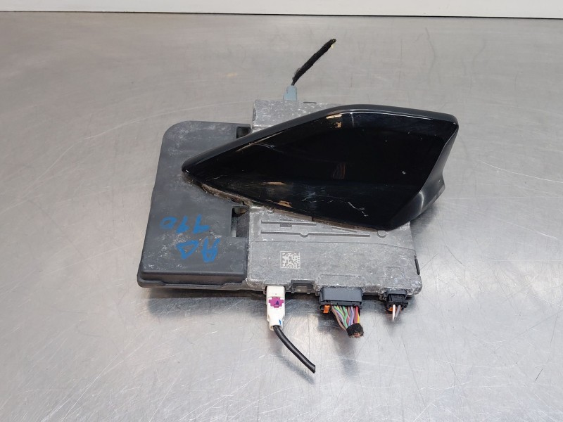 Recambio de antena para peugeot 2008 (p2) active referencia OEM IAM 9857734080  