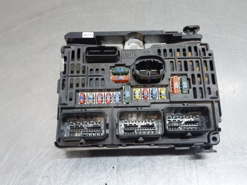 Recambio de caja reles / fusibles para citroën c4 coupé (la_) 1.6 16v referencia OEM IAM 9661682980  