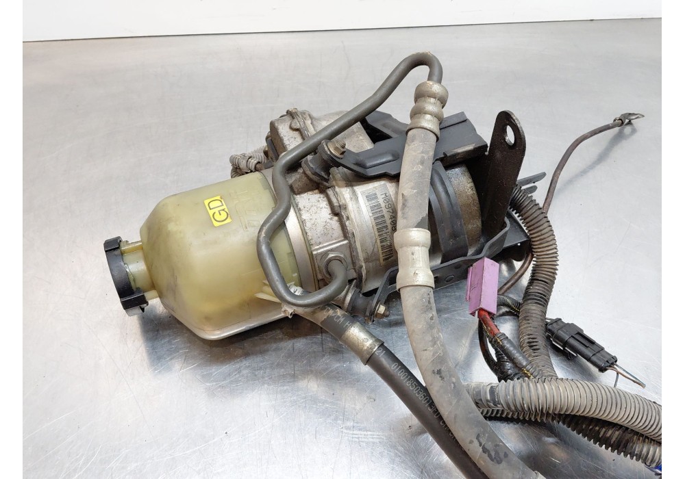 Recambio de bomba direccion para opel zafira a monospace (t98) 2.0 dti 16v (f75) referencia OEM IAM   