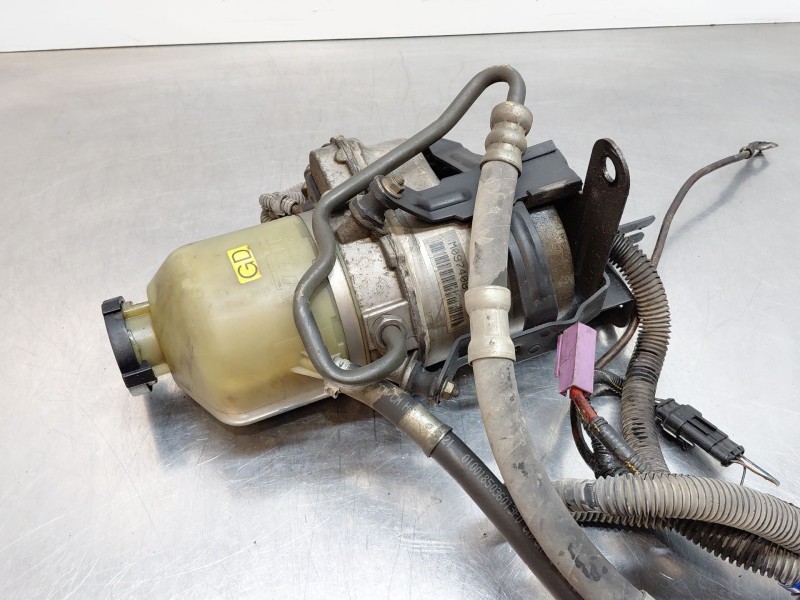 Recambio de bomba direccion para opel zafira a monospace (t98) 2.0 dti 16v (f75) referencia OEM IAM   