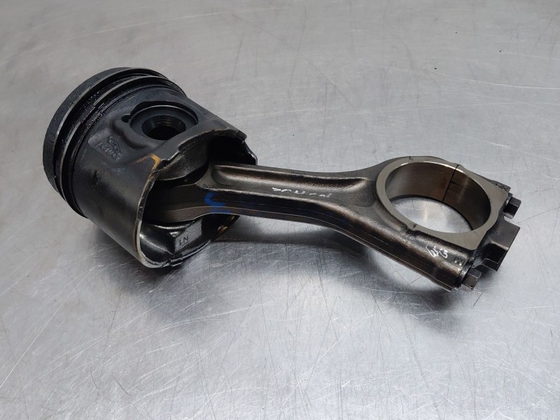 Recambio de biela para land rover range rover evoque (l551) 2.0 d180 mhev 4x4 referencia OEM IAM   