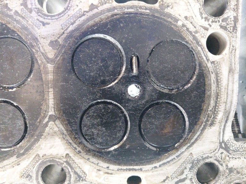 Recambio de culata para jaguar e-pace (x540) 2.0 d150 awd referencia OEM IAM JDE37011  