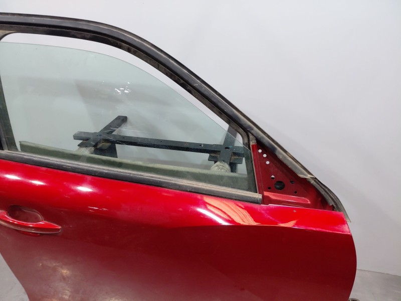 Recambio de puerta delantera derecha para peugeot 2008 (p2) active referencia OEM IAM 9831047380  