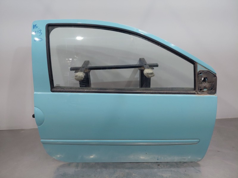 Recambio de puerta delantera derecha para renault twingo emotion referencia OEM IAM 801008682R  