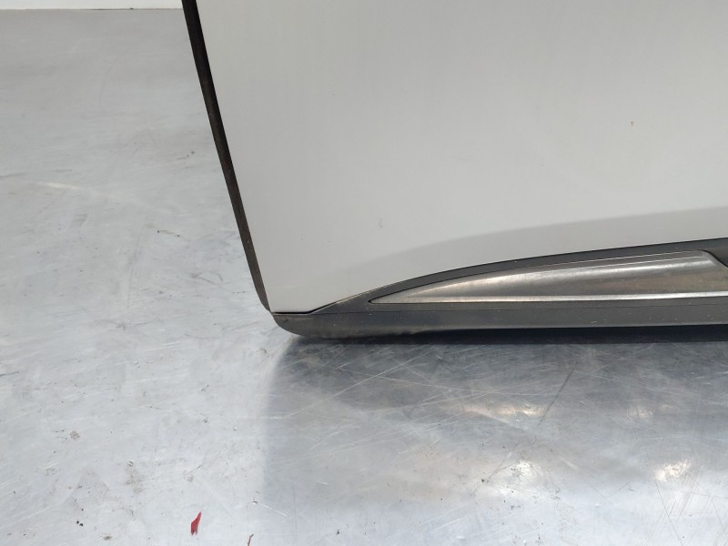 Recambio de puerta delantera izquierda para renault scenic iv intens referencia OEM IAM 801017844R  