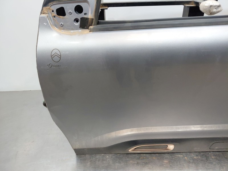 Recambio de puerta delantera izquierda para citroën c4 cactus shine referencia OEM IAM 9821324580  