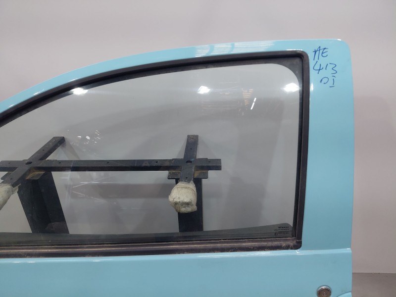 Recambio de puerta delantera izquierda para renault twingo emotion referencia OEM IAM 801010419R  