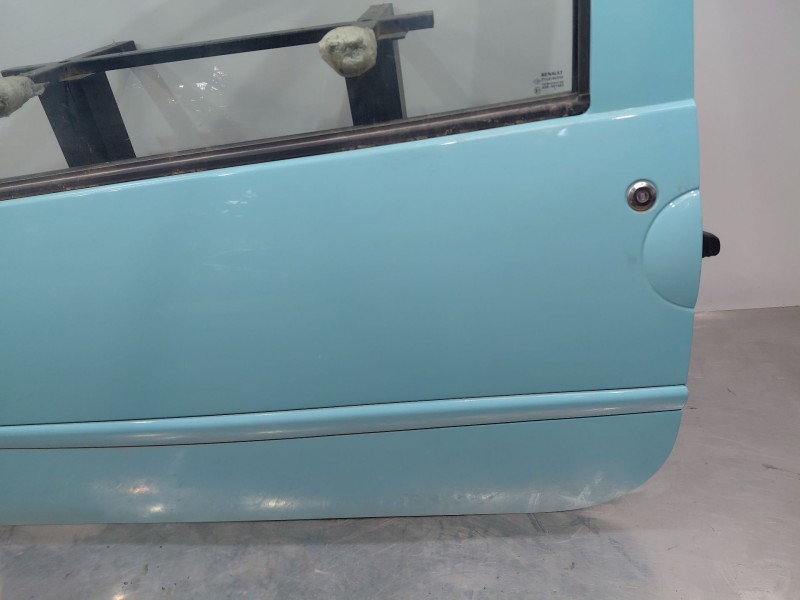 Recambio de puerta delantera izquierda para renault twingo emotion referencia OEM IAM 801010419R  