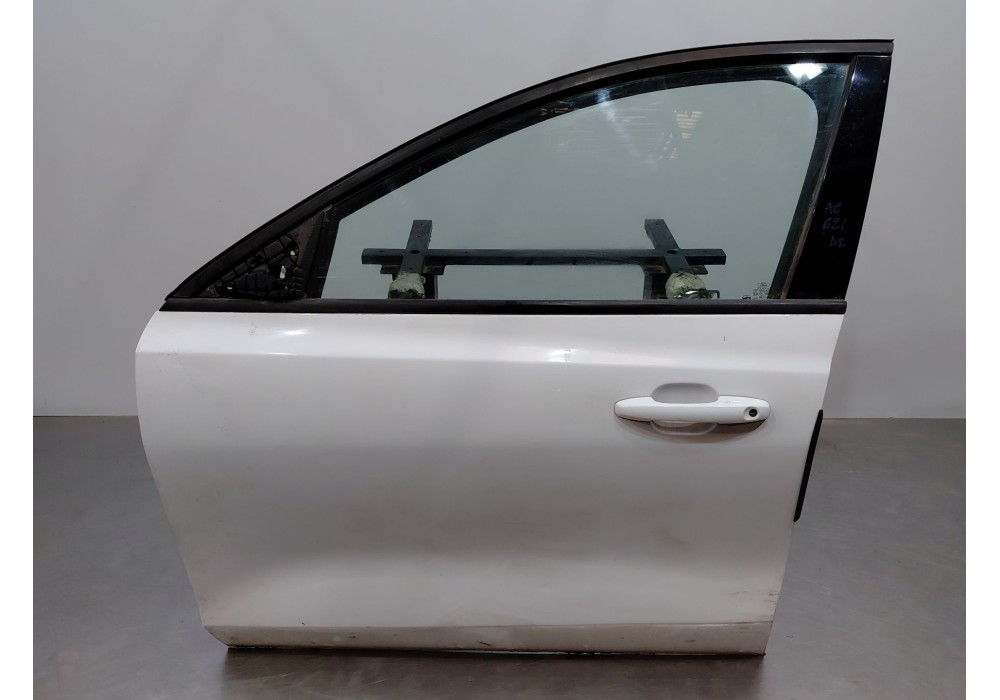 Recambio de puerta delantera izquierda para ford focus iv turnier (hp) 1.5 ecoblue referencia OEM IAM 2577507  