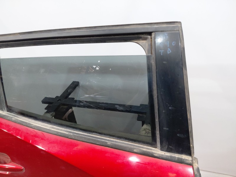 Recambio de puerta trasera derecha para peugeot 2008 (p2) active referencia OEM IAM 9831048080  