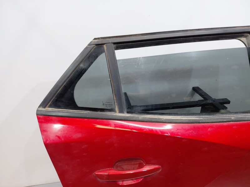 Recambio de puerta trasera derecha para peugeot 2008 (p2) active referencia OEM IAM 9831048080  