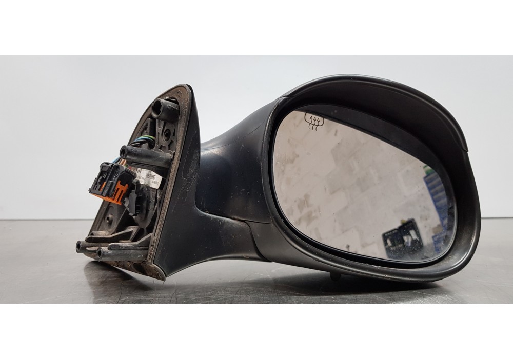 Recambio de retrovisor derecho para citroen xsara picasso 1.6 hdi 90 sx referencia OEM IAM 815351  