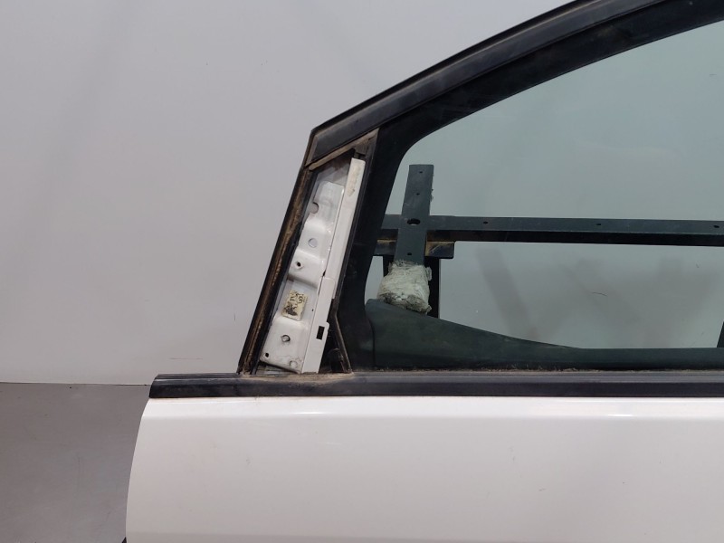 Recambio de puerta delantera izquierda para opel astra j (p10) 1.7 cdti (68) referencia OEM IAM 13330765  