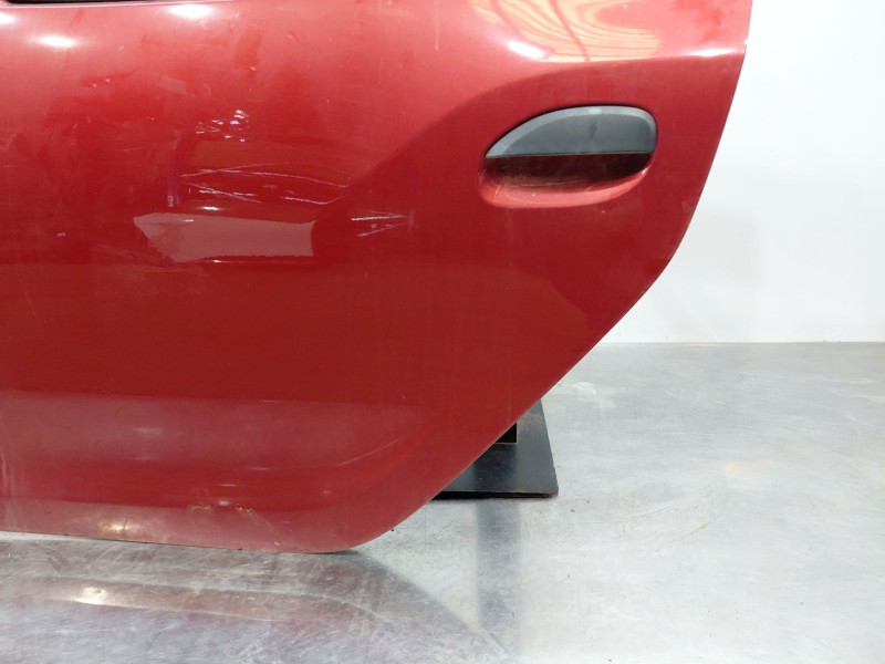 Recambio de puerta trasera izquierda para dacia sandero essence referencia OEM IAM 821017625R  