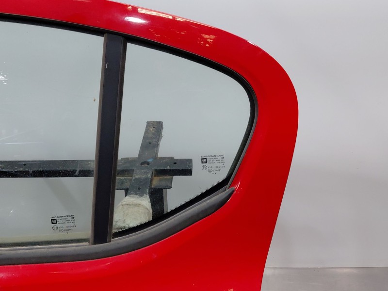 Recambio de puerta trasera izquierda para opel corsa e design referencia OEM IAM 39135551  
