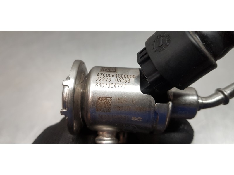 Recambio de inyector para nissan primastar cerrada referencia OEM IAM 160728750R  