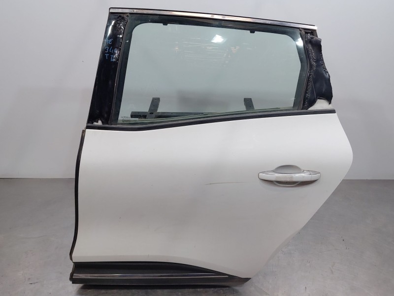 Recambio de puerta trasera izquierda para renault scenic iv intens referencia OEM IAM 821019047R  