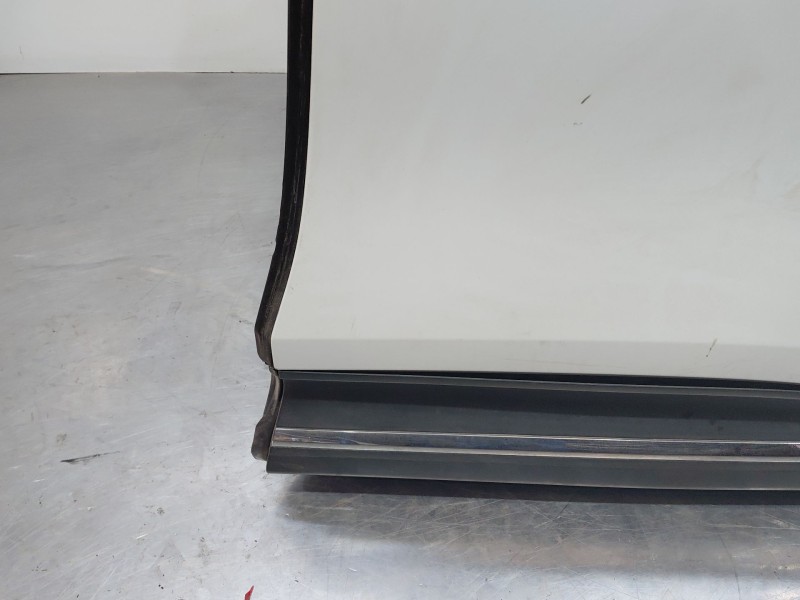 Recambio de puerta trasera izquierda para renault scenic iv intens referencia OEM IAM 821019047R  