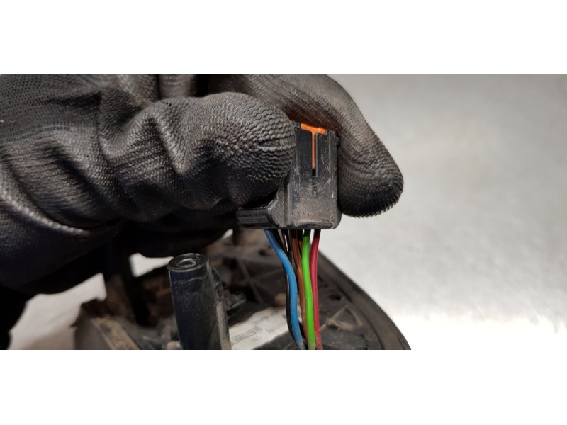 Recambio de retrovisor derecho para citroen xsara picasso 1.6 hdi 90 sx referencia OEM IAM 815351  