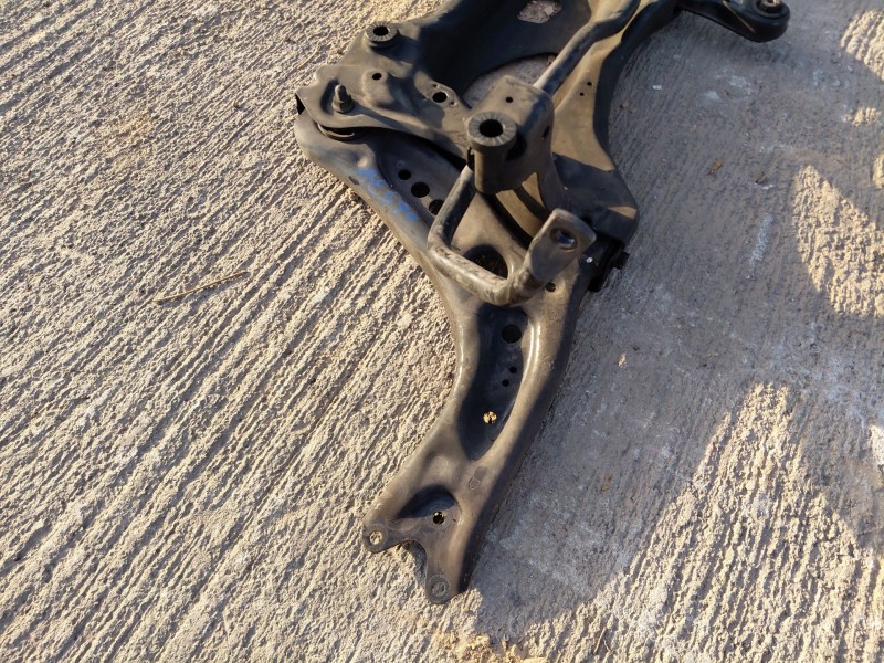 Recambio de puente delantero para skoda octavia iii combi (5e5, 5e6) 1.6 tdi referencia OEM IAM 5Q0199315Q  