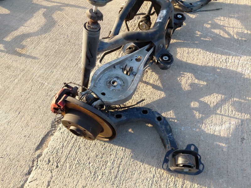 Recambio de puente trasero para bmw 3 coupé (e46) 318 ci referencia OEM IAM 33316770865  