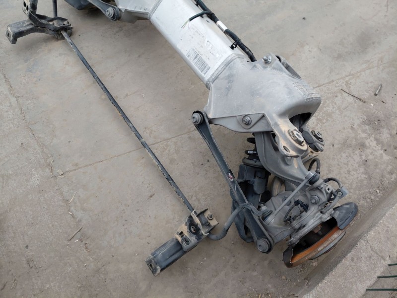 Recambio de puente trasero para peugeot 508 active referencia OEM IAM 9817524080  