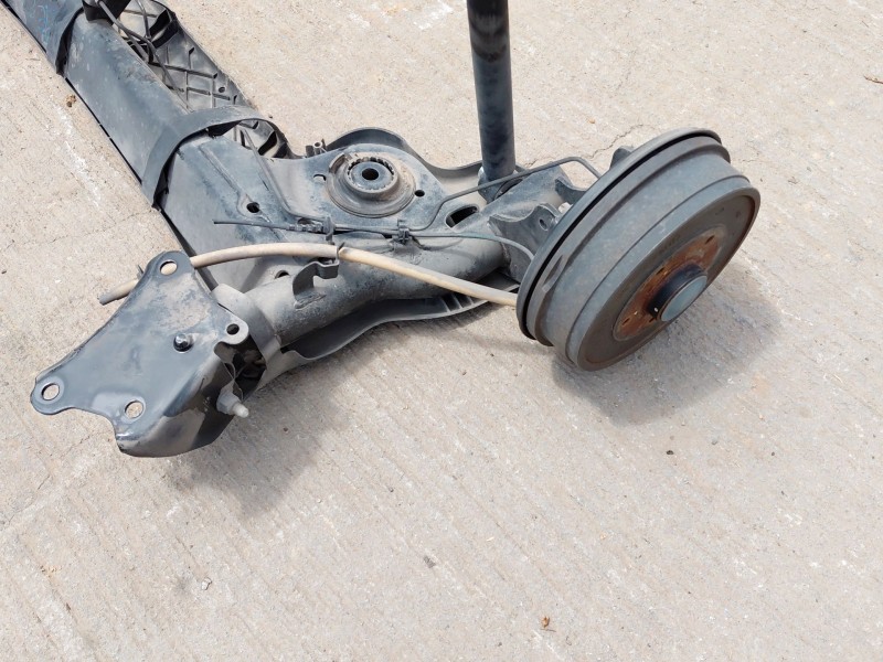 Recambio de puente trasero para dacia duster (hm_) 1.0 lpg (hmmt) referencia OEM IAM 555016666R  
