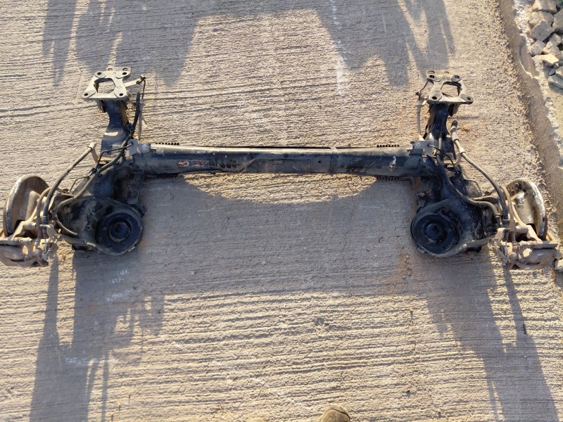 Recambio de puente trasero para peugeot rifter 1.5 bluehdi 75 (ecyhw) referencia OEM IAM 9822650980  