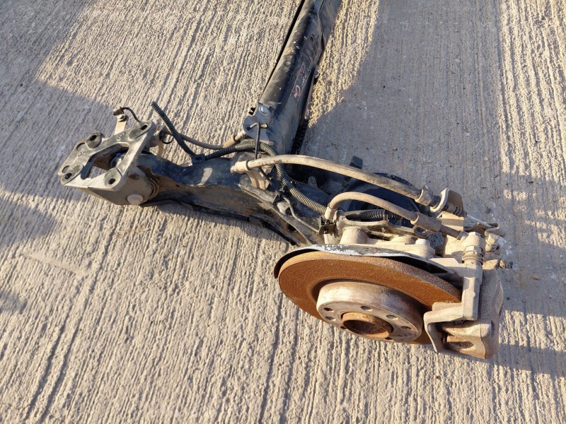 Recambio de puente trasero para peugeot rifter 1.5 bluehdi 75 (ecyhw) referencia OEM IAM 9822650980  