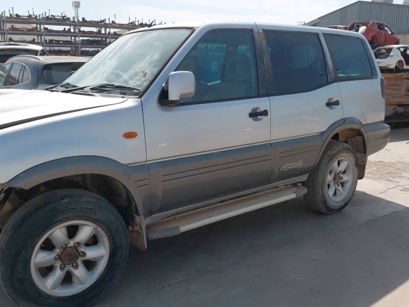 nissan terrano ii (r20) del año 2003