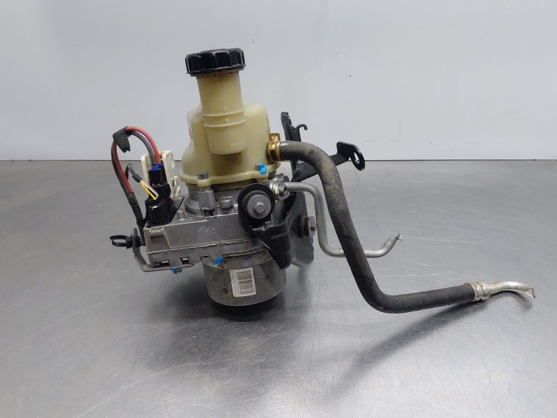 Recambio de bomba direccion para dacia sandero essence referencia OEM IAM   