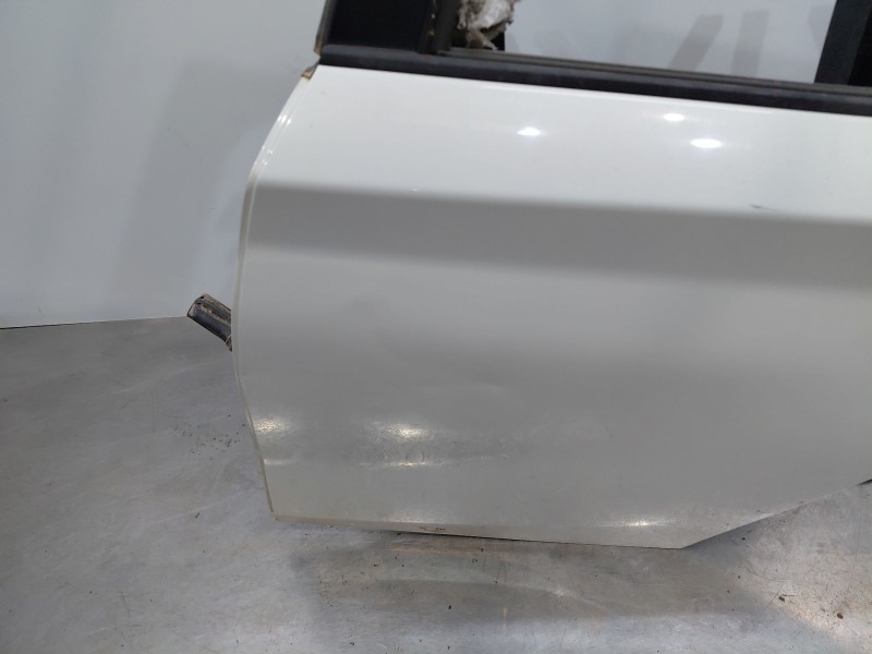 Recambio de puerta trasera izquierda para bmw serie 1 lim. (f20/f21) 116 i referencia OEM IAM   