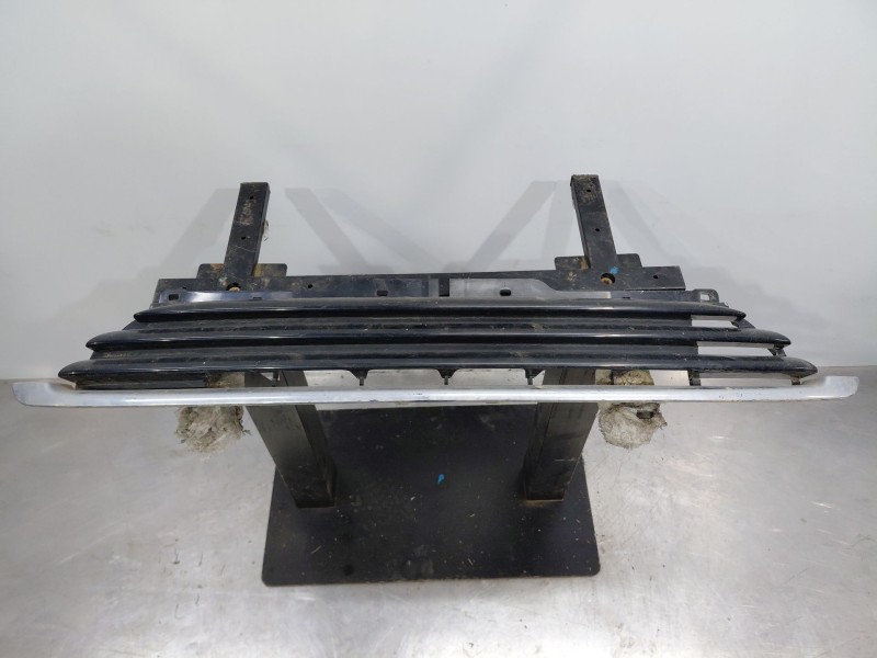Recambio de rejilla delantera para bmw mini (r56) one referencia OEM IAM   