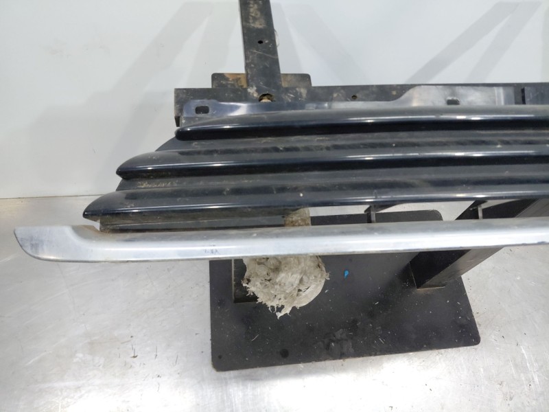 Recambio de rejilla delantera para bmw mini (r56) one referencia OEM IAM   