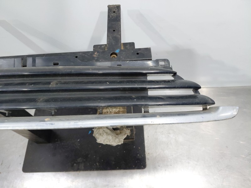 Recambio de rejilla delantera para bmw mini (r56) one referencia OEM IAM   