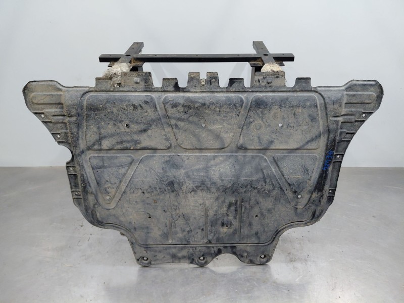 Recambio de cubrecarter para seat leon (5f1) style referencia OEM IAM   