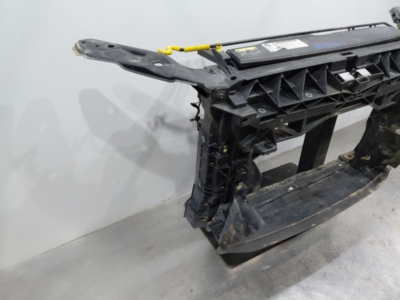 Recambio de panel frontal para seat leon (5f1) style referencia OEM IAM   