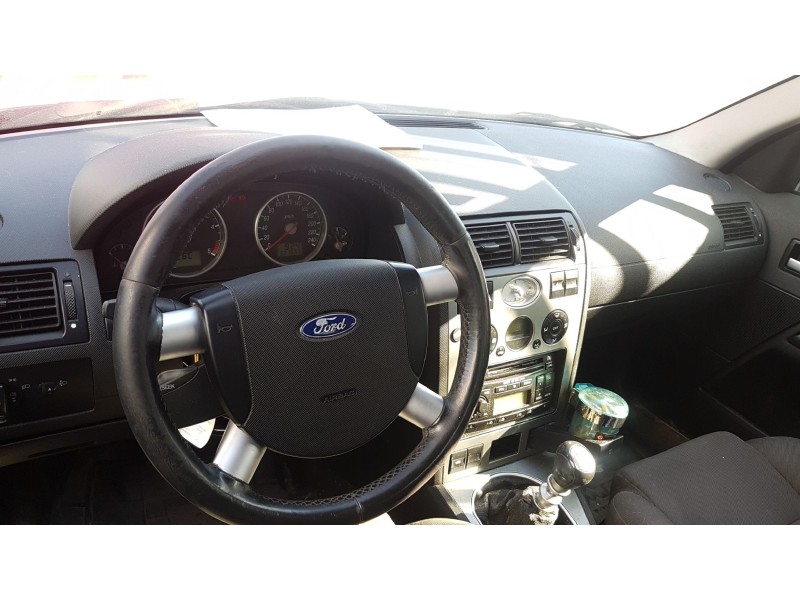 ford mondeo berlina (ge) del año 2000