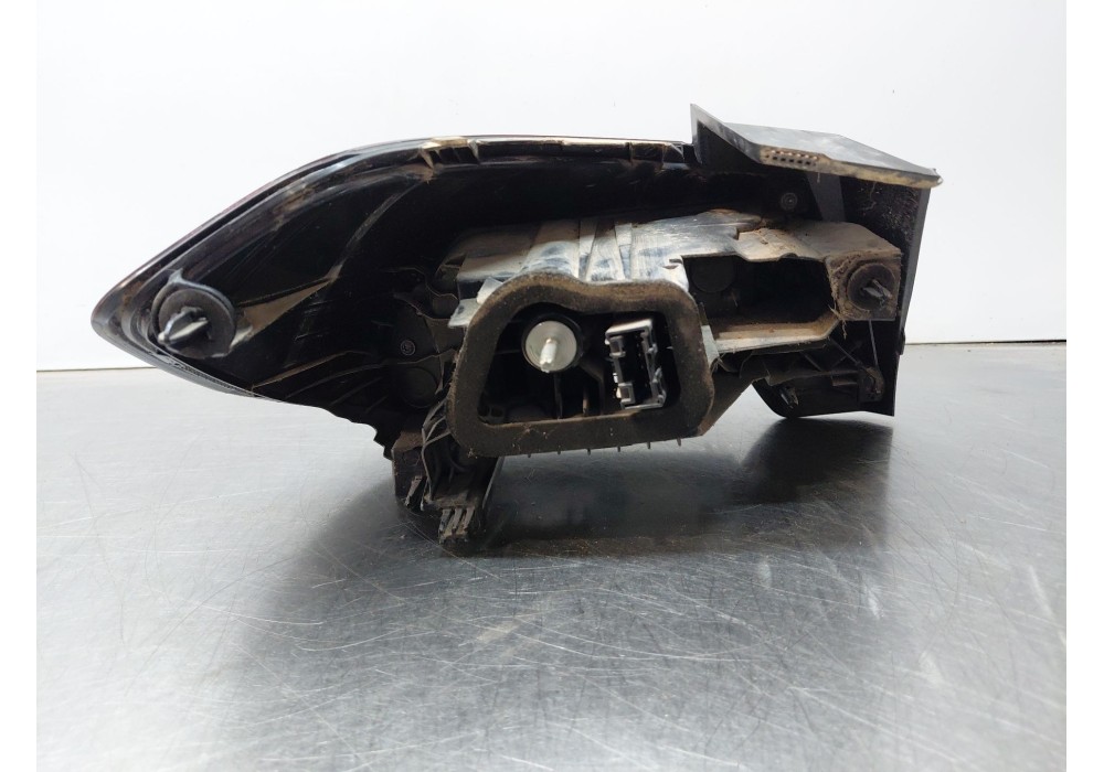 Recambio de piloto trasero derecho para opel corsa f (p2jo) 1.2 (68) referencia OEM IAM   