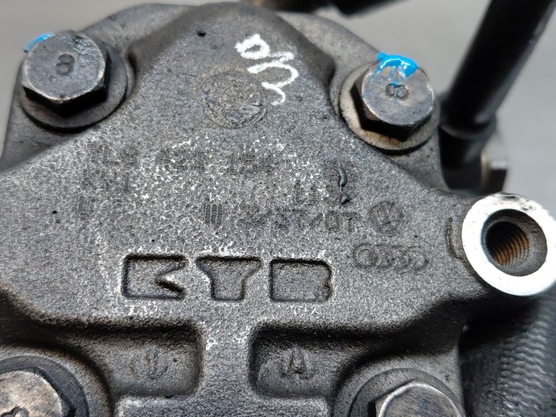 Recambio de bomba direccion para audi q7 (4lb) 3.0 tdi quattro referencia OEM IAM 7L8422154D  