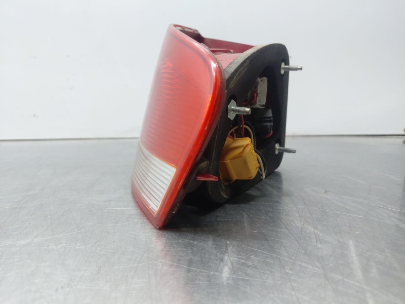 Recambio de piloto trasero derecho para seat altea (5p1) 1.9 tdi referencia OEM IAM 5P8945112A 5P8945096 