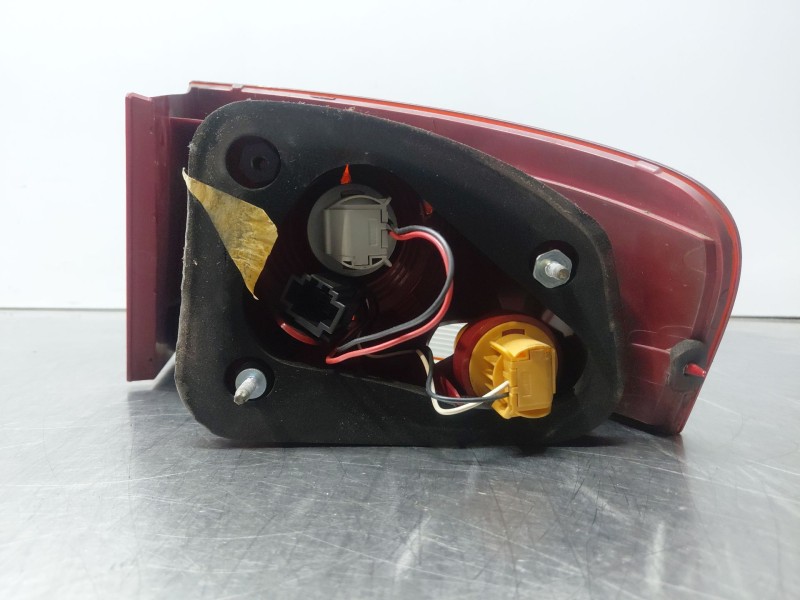 Recambio de piloto trasero izquierdo para seat altea (5p1) 1.9 tdi referencia OEM IAM 5P8945111A 5P8945095 
